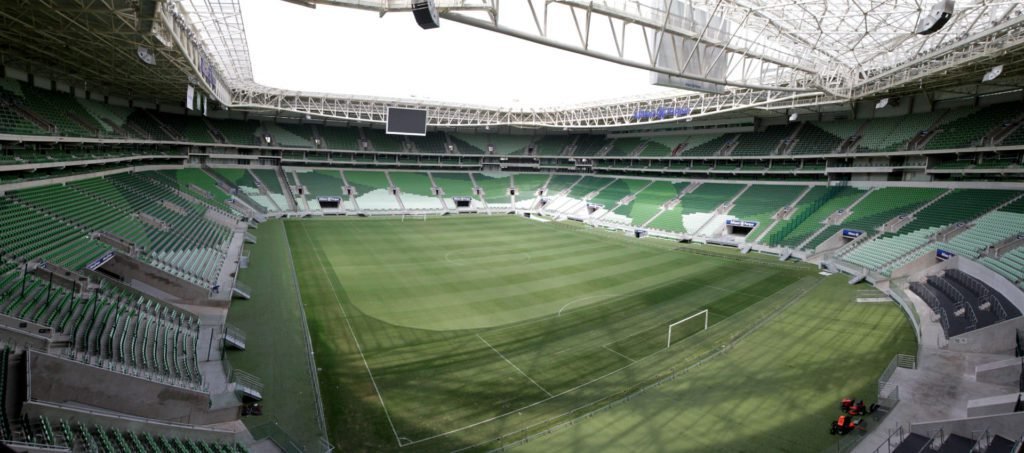 Descrição da imagem #PraCegoVer: Imagem no formato retangular, na horizontal. Nela está a imagem da arena Allianz Parque. É possível ver o gramado e as arquibancadas do estádio. Fim da descrição.
