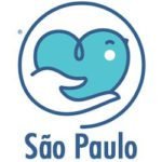 Descrição da imagem #PraCegoVer: A imagem está no formato quadrado. Nele está o logo da Inclusão Eficiente, que consiste em um pássaro se preparando para alçar voo. Ele está como em uma arredoma, que simboliza uma proteção, mas ele não está preso, apenas cuidado. O pássaro é azul claro e seu contorno azul escuro. Abaixo da imagem está escrito, em azul escuro: São Paulo. Fim da descrição.