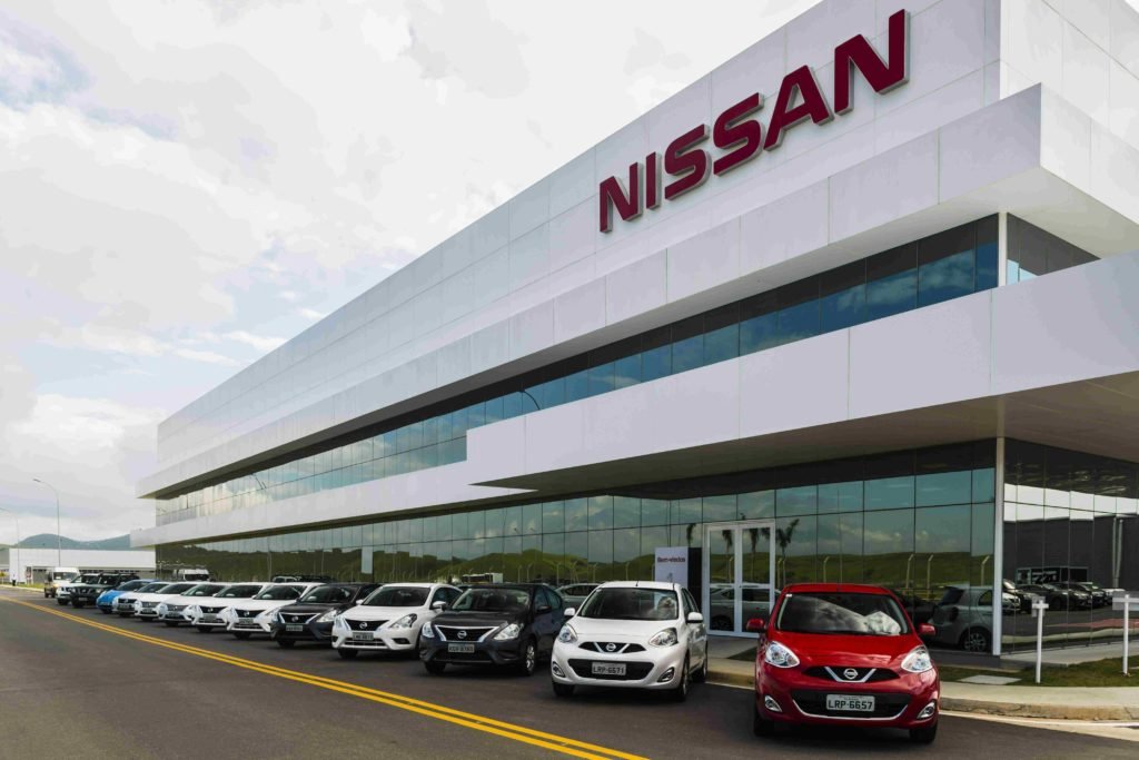 Descrição da imagem #PraCegoVer: Imagem no formato retangular, na horizontal. Fachada de uma das lojas da rede de atendimento Nissan. Fim da descrição.