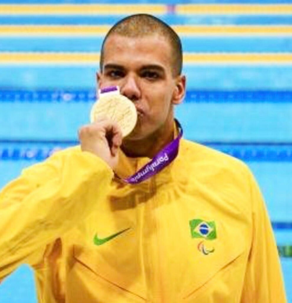 Descrição da imagem #pracegover: Foto do atleta paralímpico André Brasil. Fim da descrição.