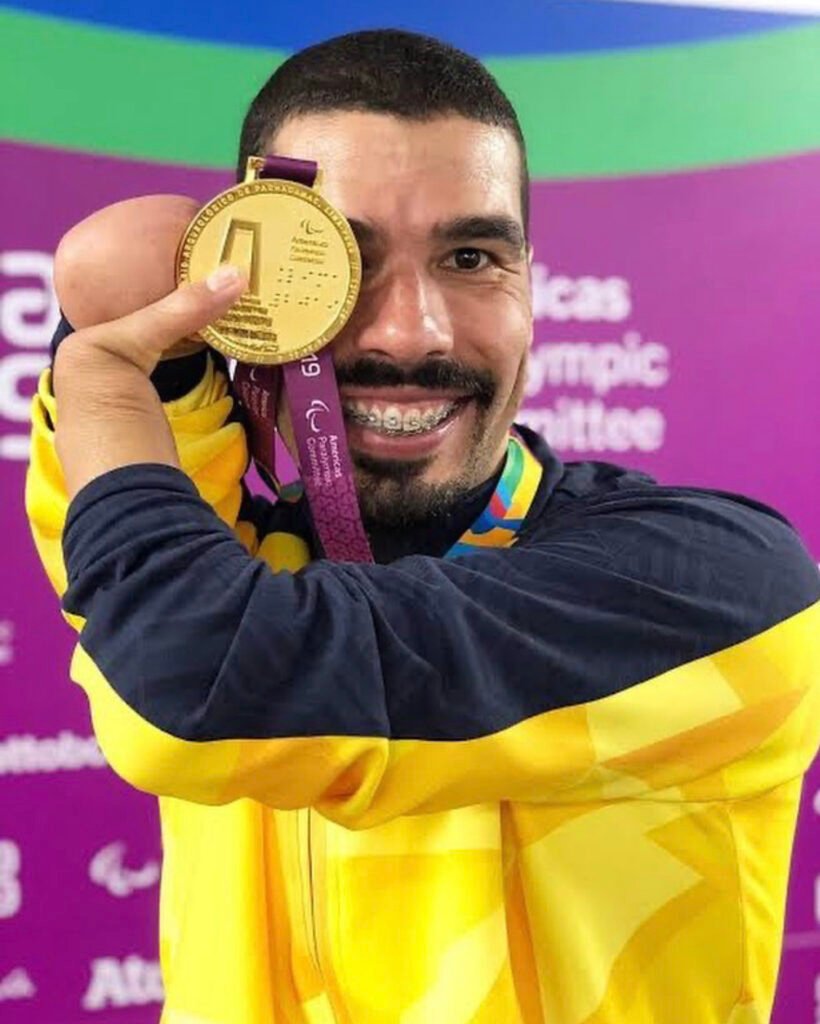 Descrição da imagem #pracegover: Foto do atleta paralímpico Daniel Dias. Fim da descrição.