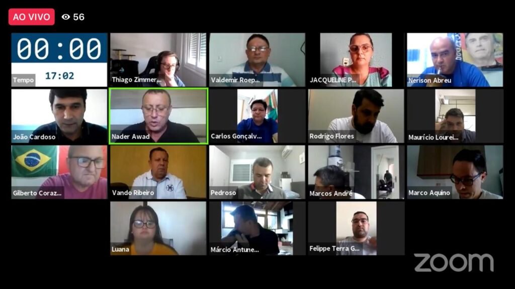 Descrição da imagem #pracegover: Print de uma tela de computador com várias pessoas em uma conferência on-line. Trata-se da sessão de posse de Luana ao cargo de vereadora. Fim da descrição.