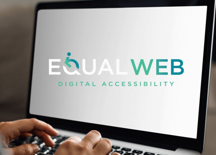Descrição da imagem #pracegover: Um computador com o logo da EqualWeb na tela. Fim da descrição.