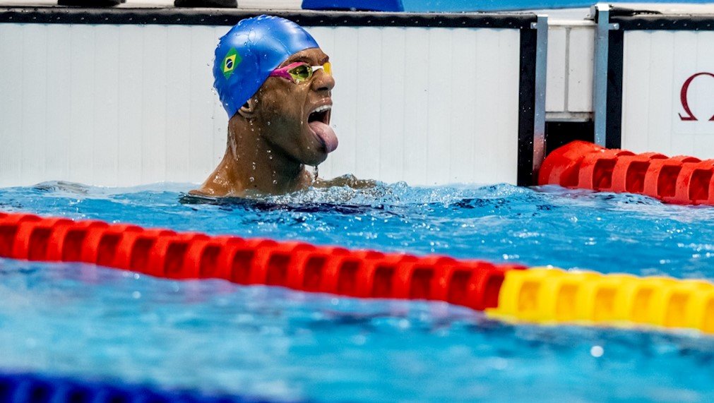 Descrição da imagem: Foto do atleta Gabriel Geraldo na piscina. Fim da descrição.