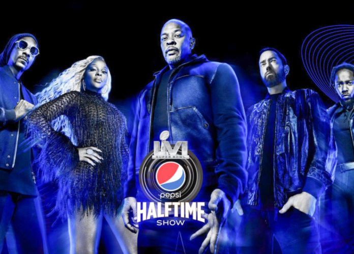 #descriçãodaimagem Foto de divulgação do Super Bowl. Nela estão cinco artistas que irão se apresentar no intervalo do evento. Fim da descrição.