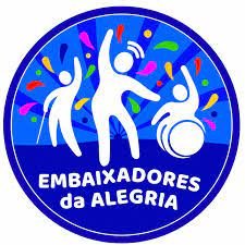 Logo da escola Embaixadores da Alegria. O logo é redondo, tem cor predominante azul, confetes coloridos e traz ícones de três pessoas: uma com bengala, outra com deficiência intelectual e outra cadeirante. Fim da descrição.