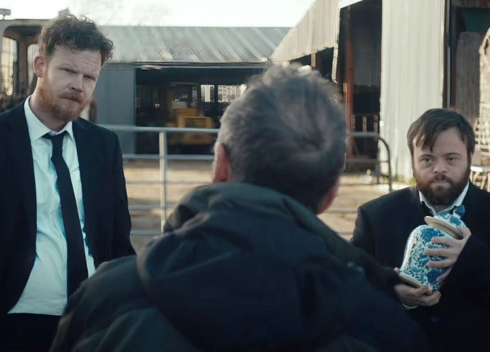 #descricaodaimagem cena do curta-metragem Án irish goodbue', vencedor na categoria Melhor Curta-Metragem. Fim da descrição.