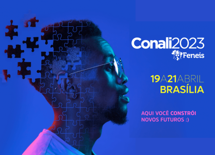 #descricaodaimagem #pratodosverem arte de divulgação da Conali 2023. A imagem tem fundo azul, e nela está a foto de um homem. De sua cabeça saem peças de quebra-cabeça. Ao lado estão informações do evento. Fim da descrição.