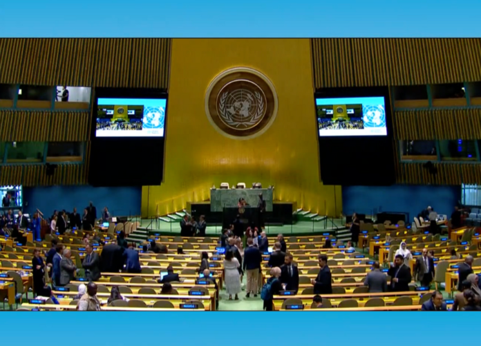 #descricaodaimagem #pratodosverem imagem da plenária da sede da ONU em Nova Iorque onde acontece a 16ª sessão da conferência sobre os direitos das pessoas com deficiência.