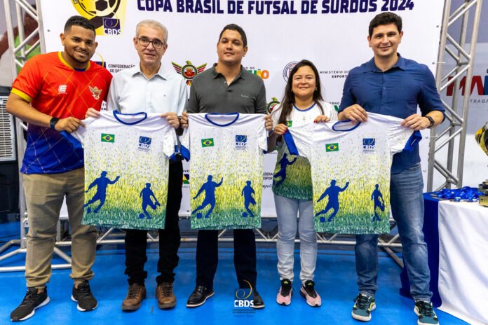 #descriçãodaimagem #pratodosverem foto de autoridades durante a cerimônia de abertura da Copa Brasil 2024.